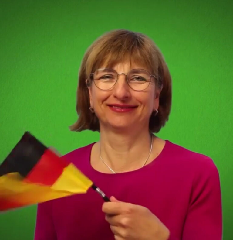 Anja zeigt Flagge (Video)
